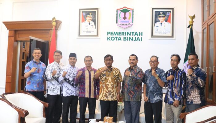 Audiensi Dari Pengurus Persatuan Guru Republik Indonesia (PGRI) Kota Binjai