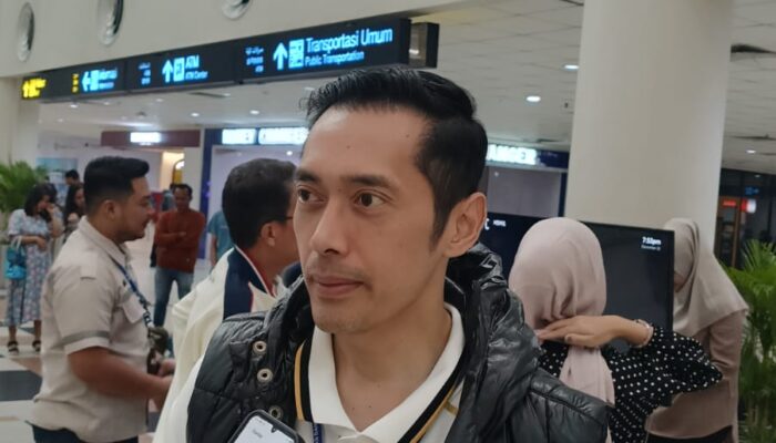 Ketua Pengprov PASI Sumut Sambut Kedatangan Atlet Atletik U-18 dan U-20 Dari Berbagai Negara Di KNIA