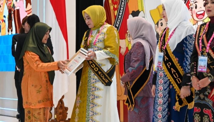 Bunda PAUD Aceh Raih Penghargaan Nasional Atas Dedikasi Pendidikan Dini