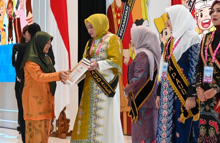 Bunda PAUD Aceh Raih Penghargaan Nasional Atas Dedikasi Pendidikan Dini