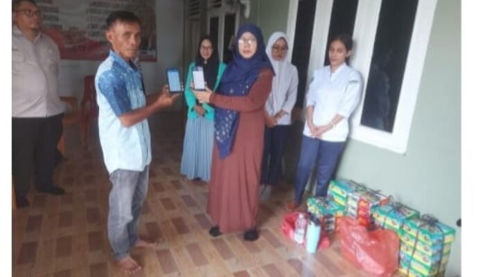 Dosen STIKes Siti Hajar Medan Pengabdian Masyarakat ke Desa Suka Raya