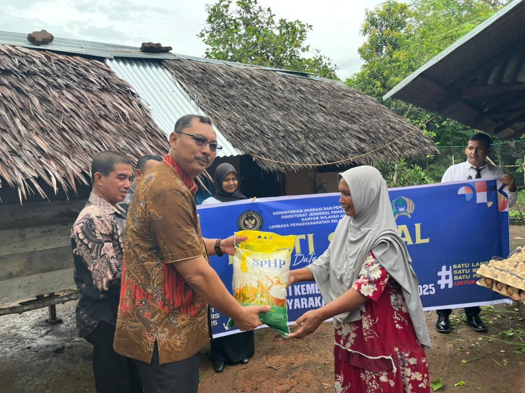 Hari Bhakti Kementerian Imipas Pertama, Lapas Lhokseumawe Bagi Sembako Dan Donor Darah
