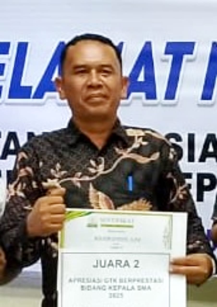 Kepala SMAN 1 Tanoh Alas, Juara 2 Kepala Sekolah Berprestasi Tingkat Kabupaten