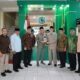 General Manager PLN UID Sumatera Utara, Mundhakir saat menyampaikan Buku LUTD karyanya, sebagai wujud hadirnya PLN untuk masyarakat Prasejahtera.