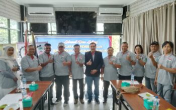 Puluhan aktivis dan pekerja perkebunan dari berbagai kabupaten di Provinsi Sumatera Utara (Sumut) membentuk dan mendeklarasikan DPP Serikat Pekerja Perkebunan Nusantara (SPPN), dan mendaulat Jonni Silitonga SH MH untuk menjadi Ketua Umum pertama selama lima tahun ke depan atau periode 2025-2030.