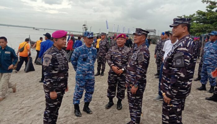 Pangkoarmada I Hadiri Kegiatan Prolasih HUT Armada RI Ke 80 Di Belawan