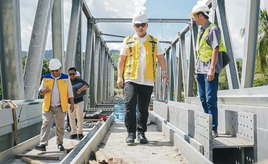 Progres Pembangunan Jembatan Idano Noyo Capai 75 Persen