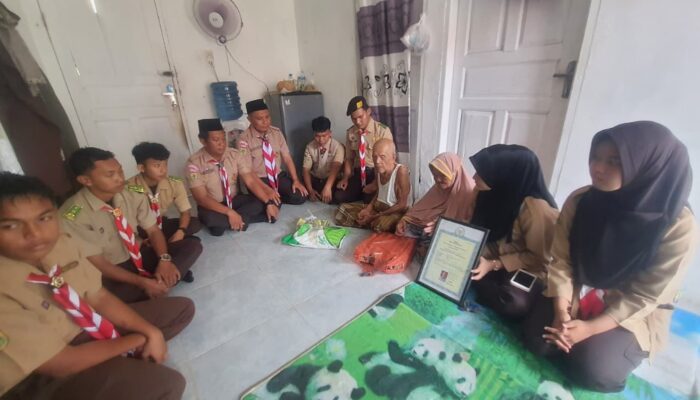 Kwarcab Pramuka Aceh Tamiang Gelar Baksos Untuk Veteran