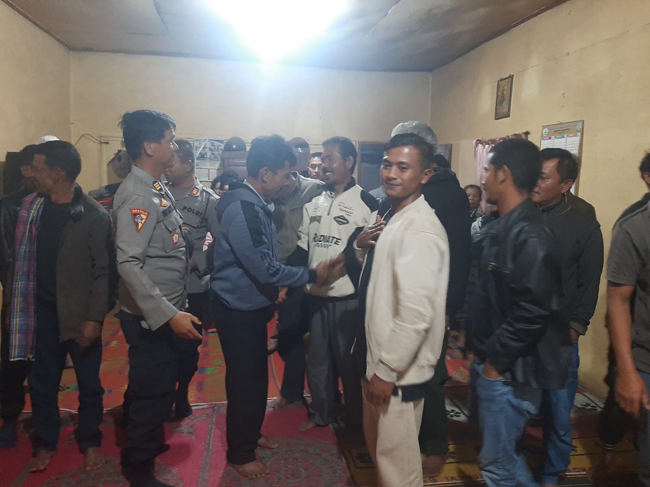 Dua Kelompok Yang Berseteru Di Desa Parbuluan VI Berhasil Didamaikan Polres Dairi