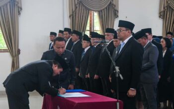 Bupati Asri Ludin Tambunan Behentikan Kadis Dukcapil Deliserdang
