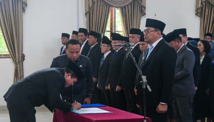 Bupati Asri Ludin Tambunan Berhentikan Kadis Dukcapil Deliserdang