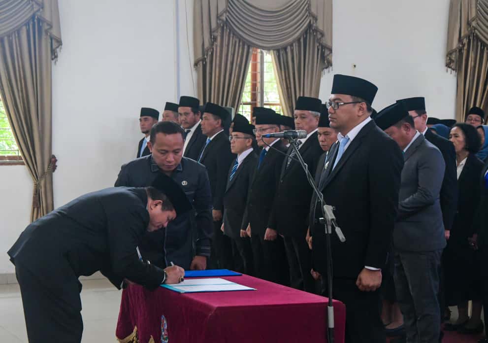 Bupati Asri Ludin Tambunan Berhentikan Kadis Dukcapil Deliserdang