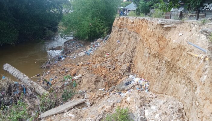 Tanggul DAS Krueng Langsa Amblas, Pemko Langsa Diminta Segera Perbaiki