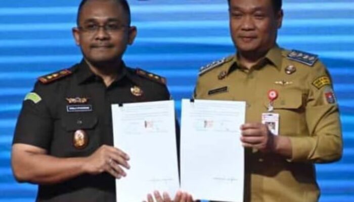 Bupati Humbahas Dan Kajari Teken MoU Kerja Sosial Bagi Pelaku Pidana