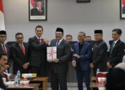 Sekda Aceh Sampaikan Nota Keuangan APBA 2026 Di Paripurna DPRA
