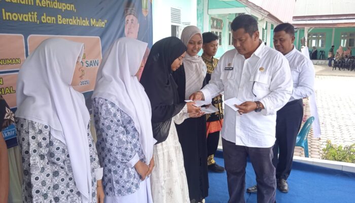Sekdakab Aceh Besar Dorong Siswa Agar Terus Berprestasi
