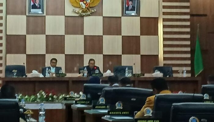 Rapat Paripurna DPRK Langsa Pertanyakan Status Dirut PT. Pekola