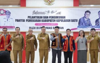 Bupati Nisel Kukuhkan Panitia Pemekaran Kabupaten Kepulauan Batu