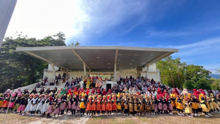 Perdana Di Aceh Besar, Pagelaran Akbar Karya Seni Dosen UBBG