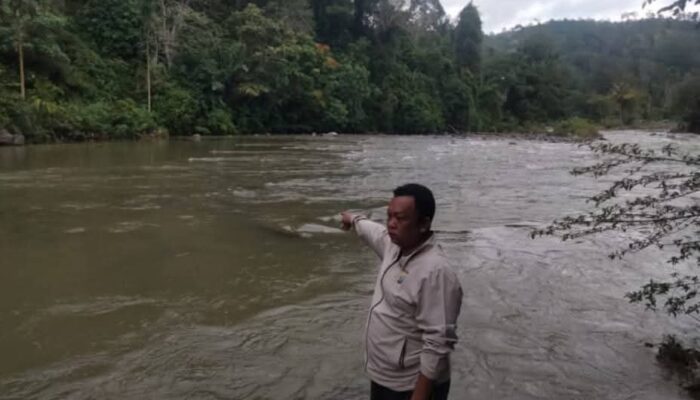 Mayat Wanita Ditemukan Di Sungai Batang Natal, Diduga Akibat Kecelakaan