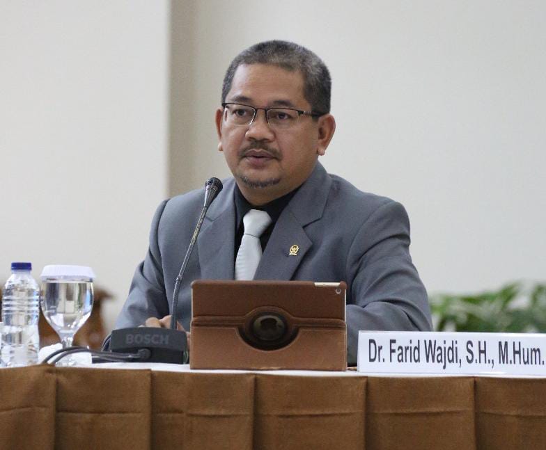 Fenomena Lapor Polisi