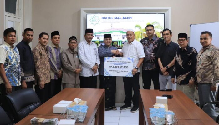 Baitul Mal Aceh Terima Zakat Perusahaan PT. PEMA Rp1,3 Miliar