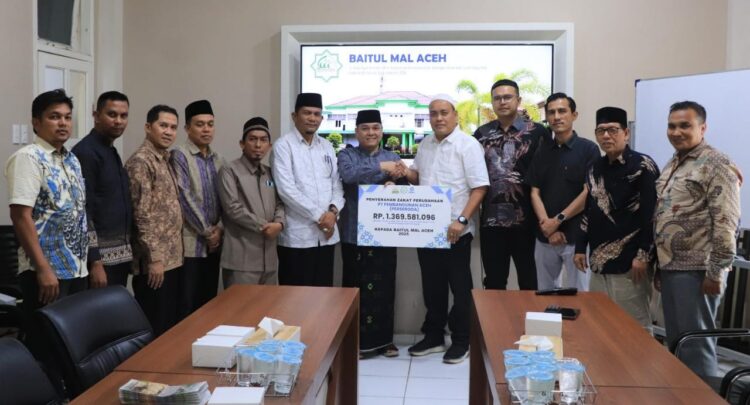 Baitul Mal Aceh Terima Zakat Perusahaan PT. PEMA Rp1,3 Miliar