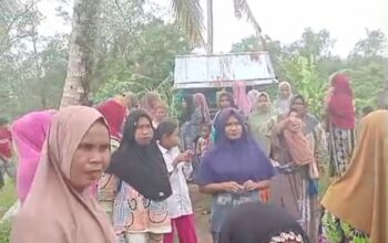 Emak-emak Gerebek “Sarang Narkoba” Di Batumundom