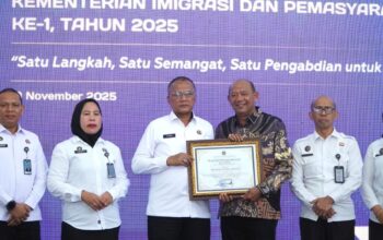 Bupati Langkat Terima Penghargaan Dari Kakanwil Ditjenpas Sumut