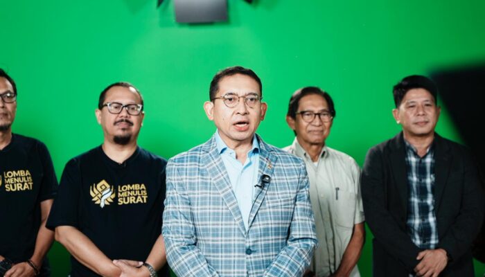 Rizky Alfarizi SMKN 1 Percut Sei Tuan dan Mulyadi Pardosi UNIKA ST. Thomas Menangkan Lomba Menulis Surat Nasional 2025