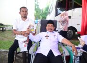Wabup Syukri Donor Darah Pada Peringatan Uroe Lahe Ke-69 Aceh Besar