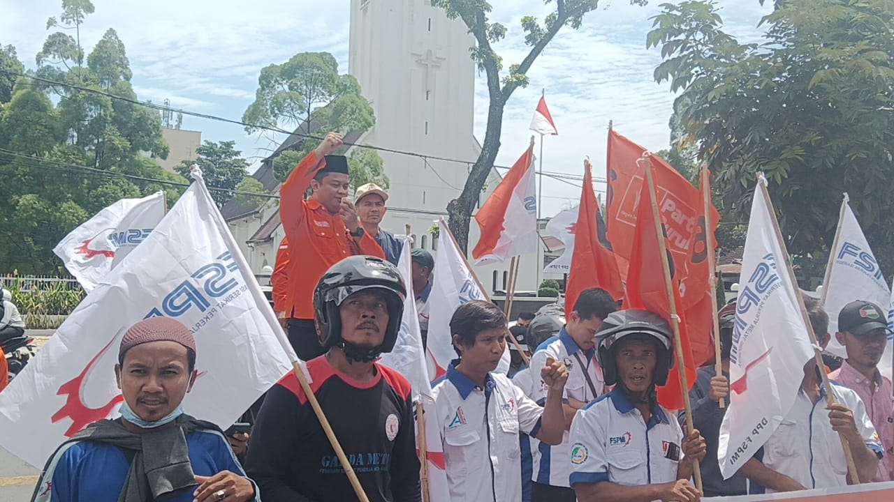 Menaker Tunda Penetapan UMP, Buruh Sumut : Itu Lebih Baik