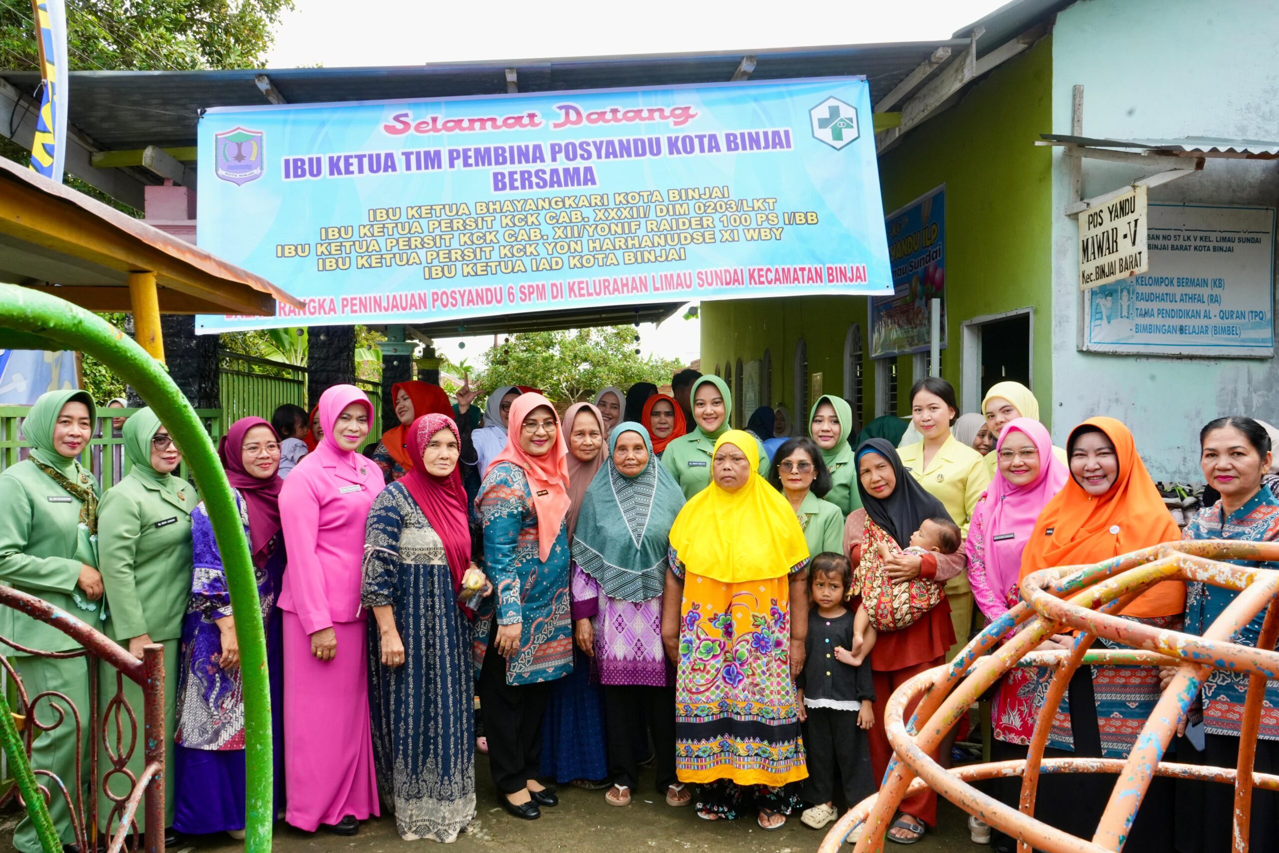 TP PKK Binjai Dan Ibu Forkopimda Tinjau Posyandu Di Kelurahan Limau Sundai