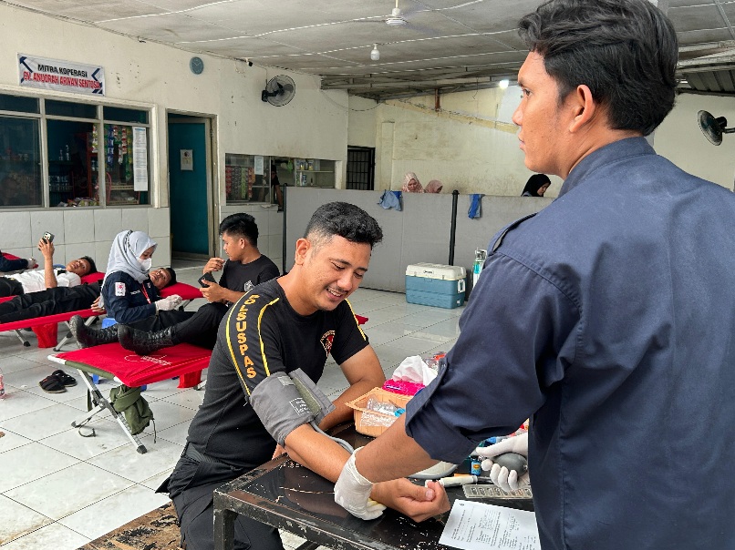Donor Darah Peringati Hari Bakti Kementerian Imigrasi Dan Pemasyarakatan Ke-1