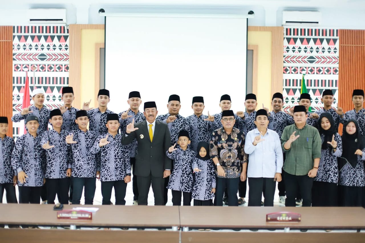 Bupati Madina Ingatkan Peserta Seni Dan Qasidah Utamakan Disiplin