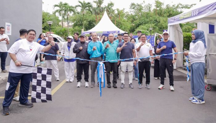 Columbia Asia Hospital Medan Gelar “Doctor’s Day Fun Walk With Family”