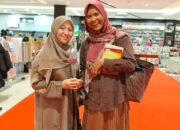 Setangkai Bunga Untuk Perempuan Aceh: Aksi Simbolis Komunitas Suara Hati