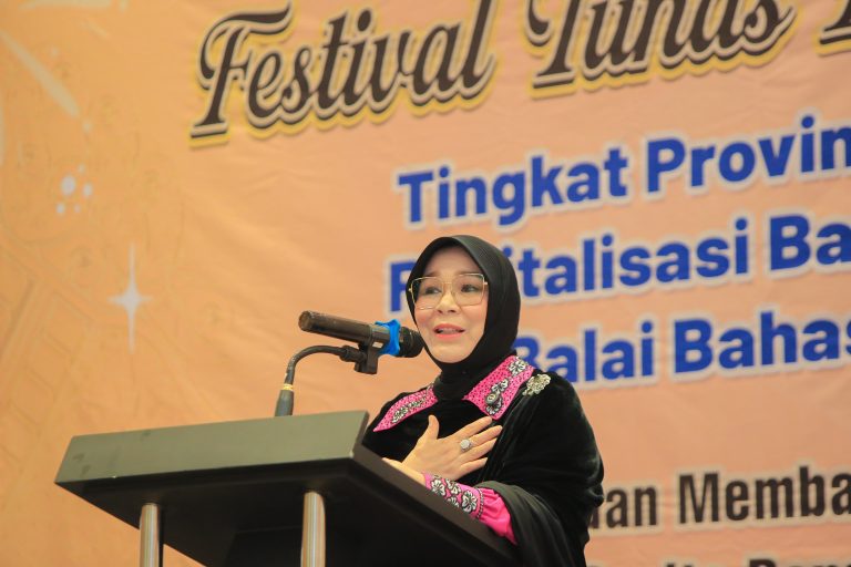Illiza Ajak Lestarikan Bahasa Daerah: Kalau Bukan Kita, Siapa Lagi?
