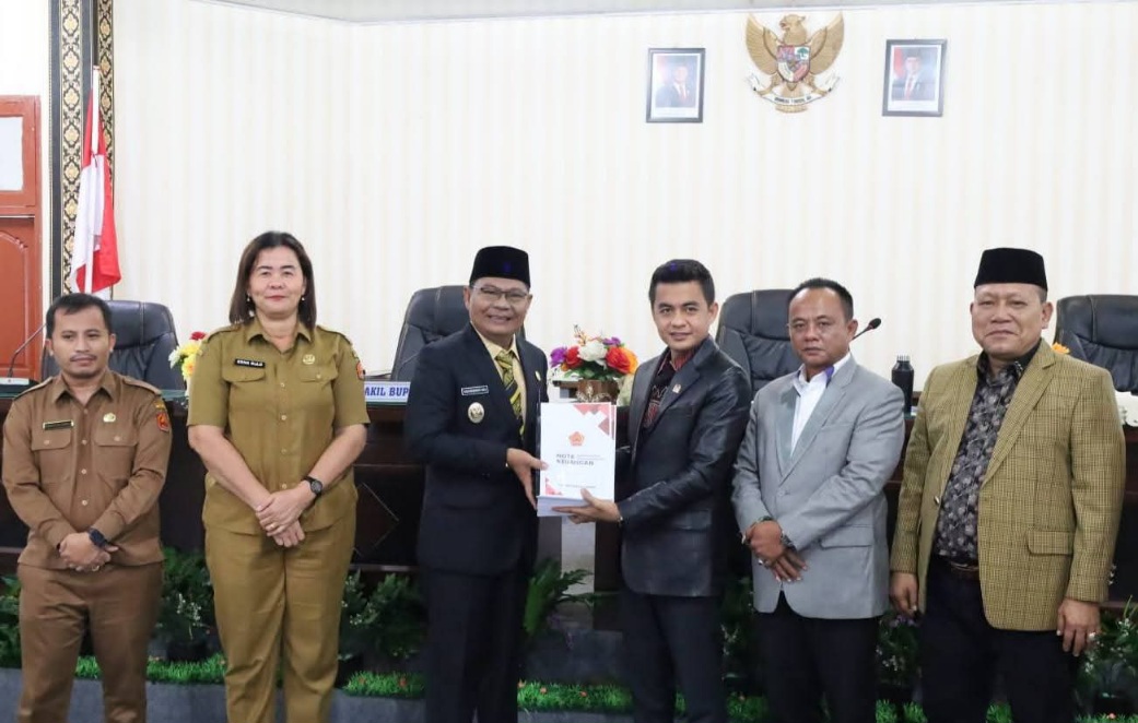 Wakil Bupati Nias Barat Sampaikan Nota Keuangan RAPBD 2026