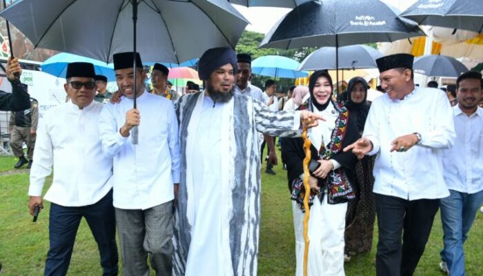 Ribuan Warga Meriahkan Maulid Raya, Illiza: Bentuk Kecintaan Kepada Rasulullah