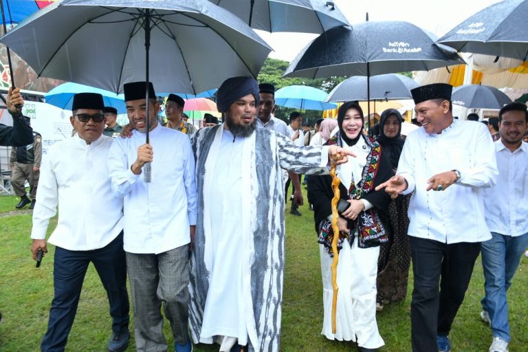 Ribuan Warga Meriahkan Maulid Raya, Illiza: Bentuk Kecintaan Kepada Rasulullah