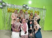 Komunitas Suara Hati Apresiasi Guru Dengan Setangkai Bunga