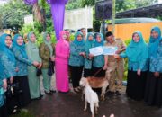 Ketua TP PKK Kota Binjai Serahkan Hadiah Pemenang Lomba HKG PKK Sumut 2025