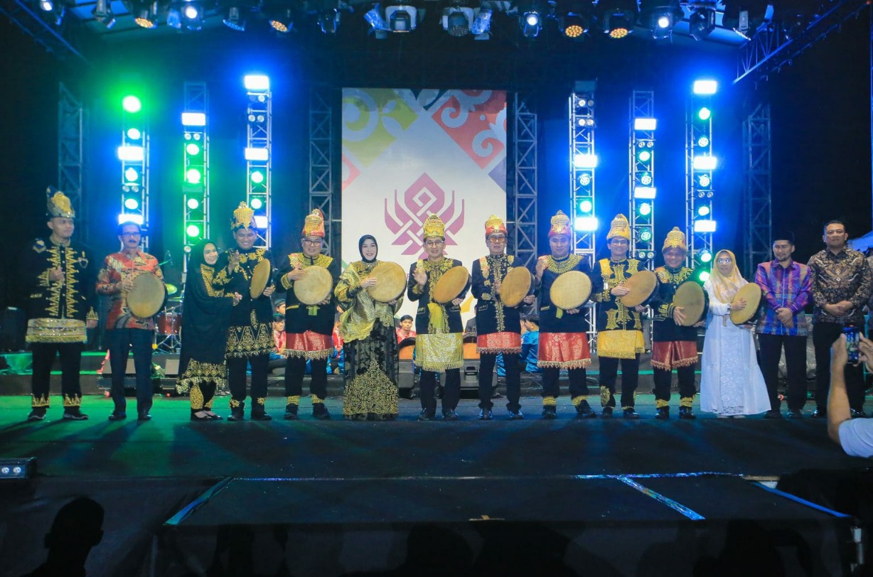 Pembukaan Festival GAYAIN Aceh Meriah, Wali Kota Illiza: Wadah Pelestarian Budaya