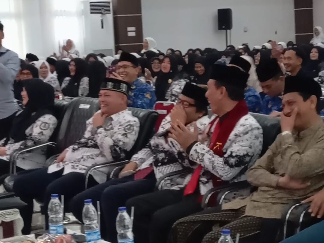Bupati Aceh Utara: Guru Harus Menjadi ‘Ureung Tuha’ Di Sekolah
