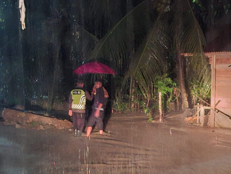 Tanggul Krueng Pase Jebol, Gampong Teupin Jok Dan Sekitarnya Berstatus Siaga