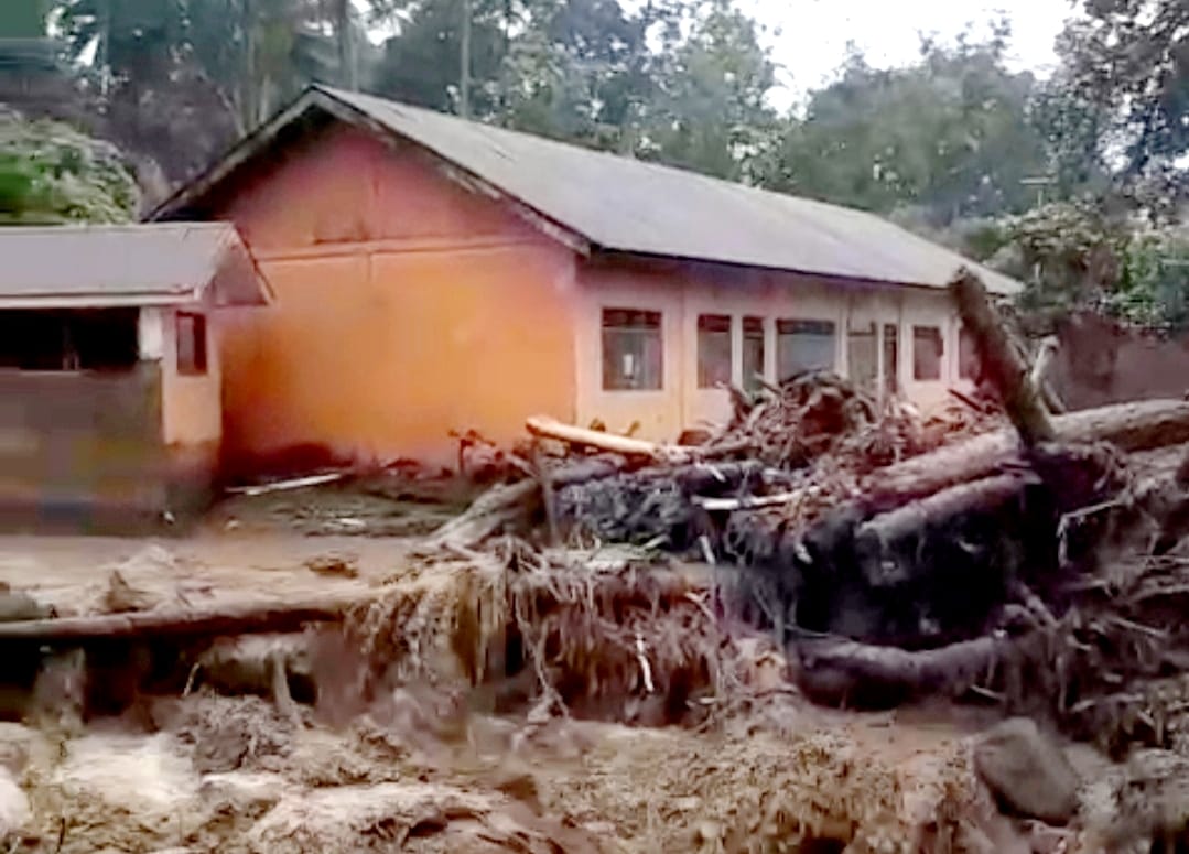 Bencana Banjir Landa Sejumlah Wilayah Di Padangsidimpuan