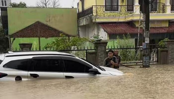 Banjir Besar Melanda Medan Pagi Ini: Air Masuk Rumah Warga, Listrik Padam, Sejumlah Sekolah Libur