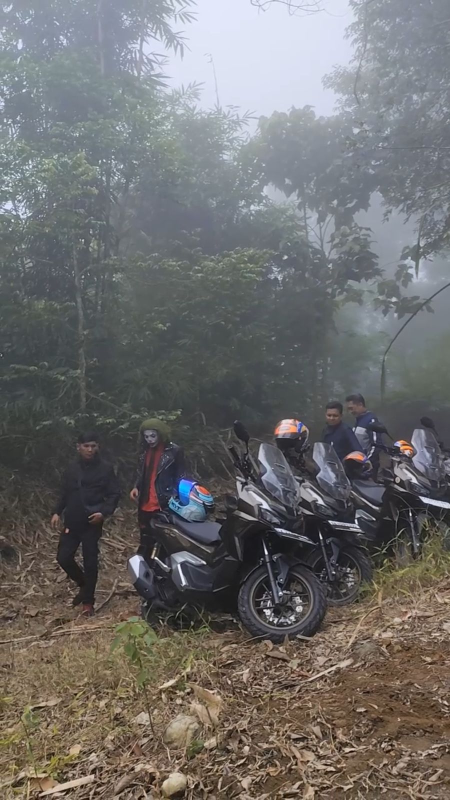 ADV160 RoadSync Taklukkan Xploride Mistery Camp 2025