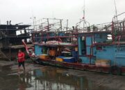 Cuaca Ekstrem Sebabkan Nelayan Di Belawan Tak Melaut